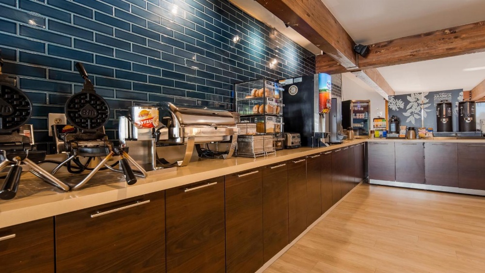 Best Western Plus Novato Oaks Inn Main image